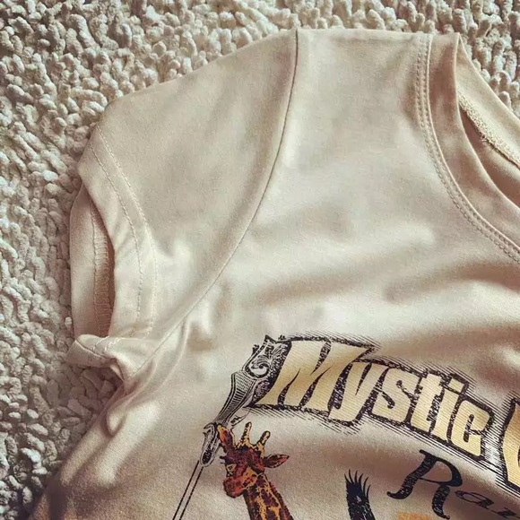 Mystic Winds vintage tee - Picture 13 of 16